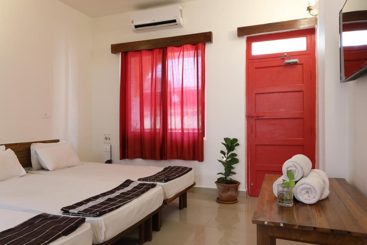 Teles Westend Hotel Marmagao Экстерьер фото
