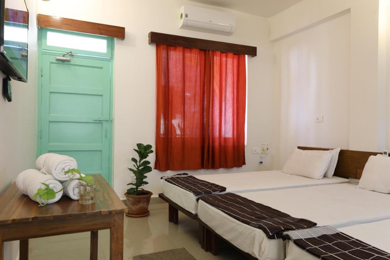 Teles Westend Hotel Marmagao Экстерьер фото